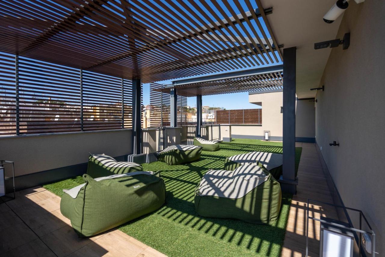 Aurealiving - Trastevere Suite With Rooftop & Gym, Your Place In ローマ エクステリア 写真