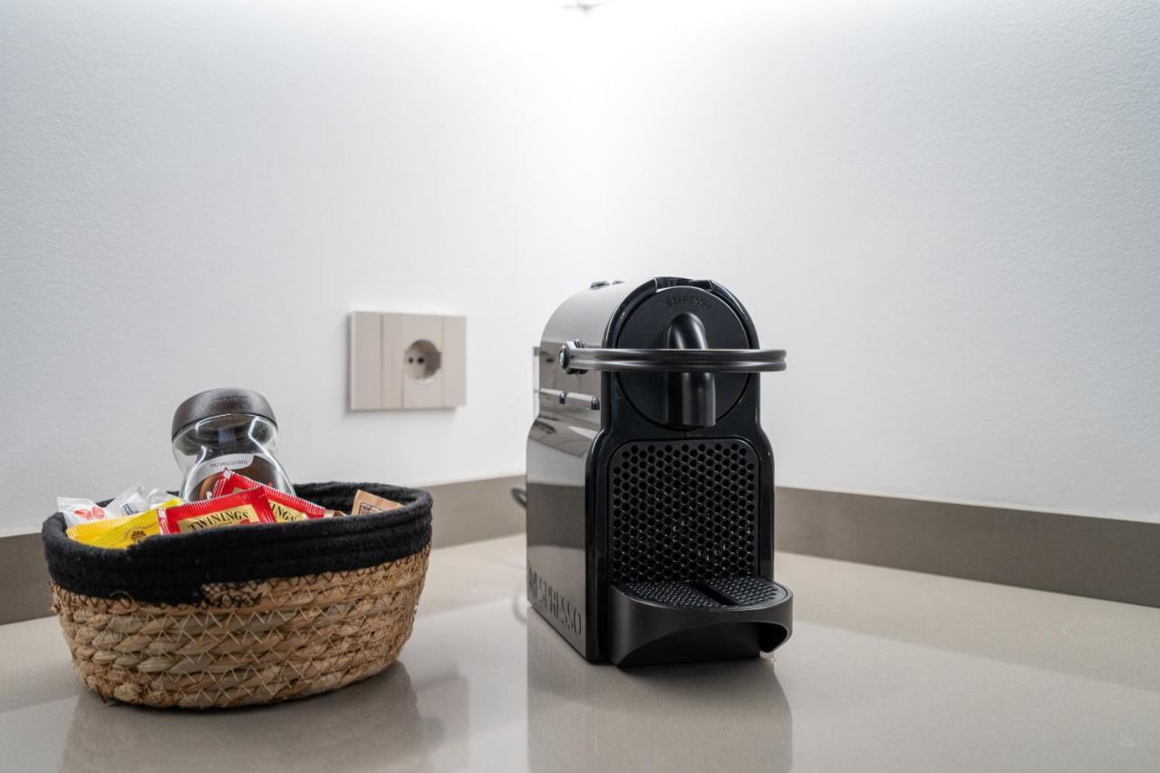 Aurealiving - Trastevere Suite With Rooftop & Gym, Your Place In ローマ エクステリア 写真