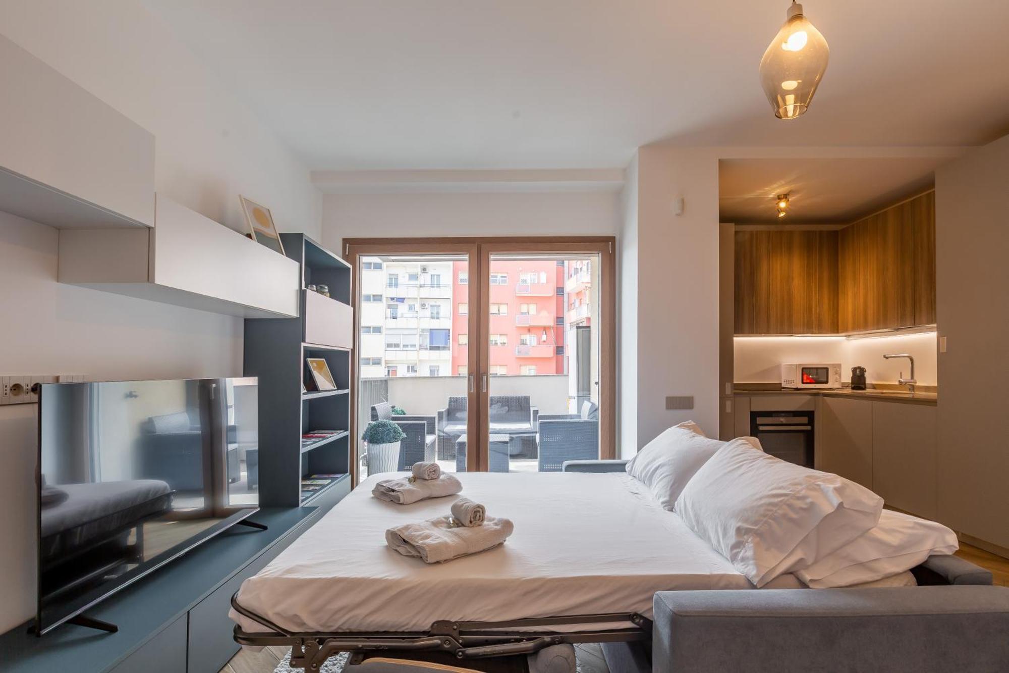 Aurealiving - Trastevere Suite With Rooftop & Gym, Your Place In ローマ エクステリア 写真