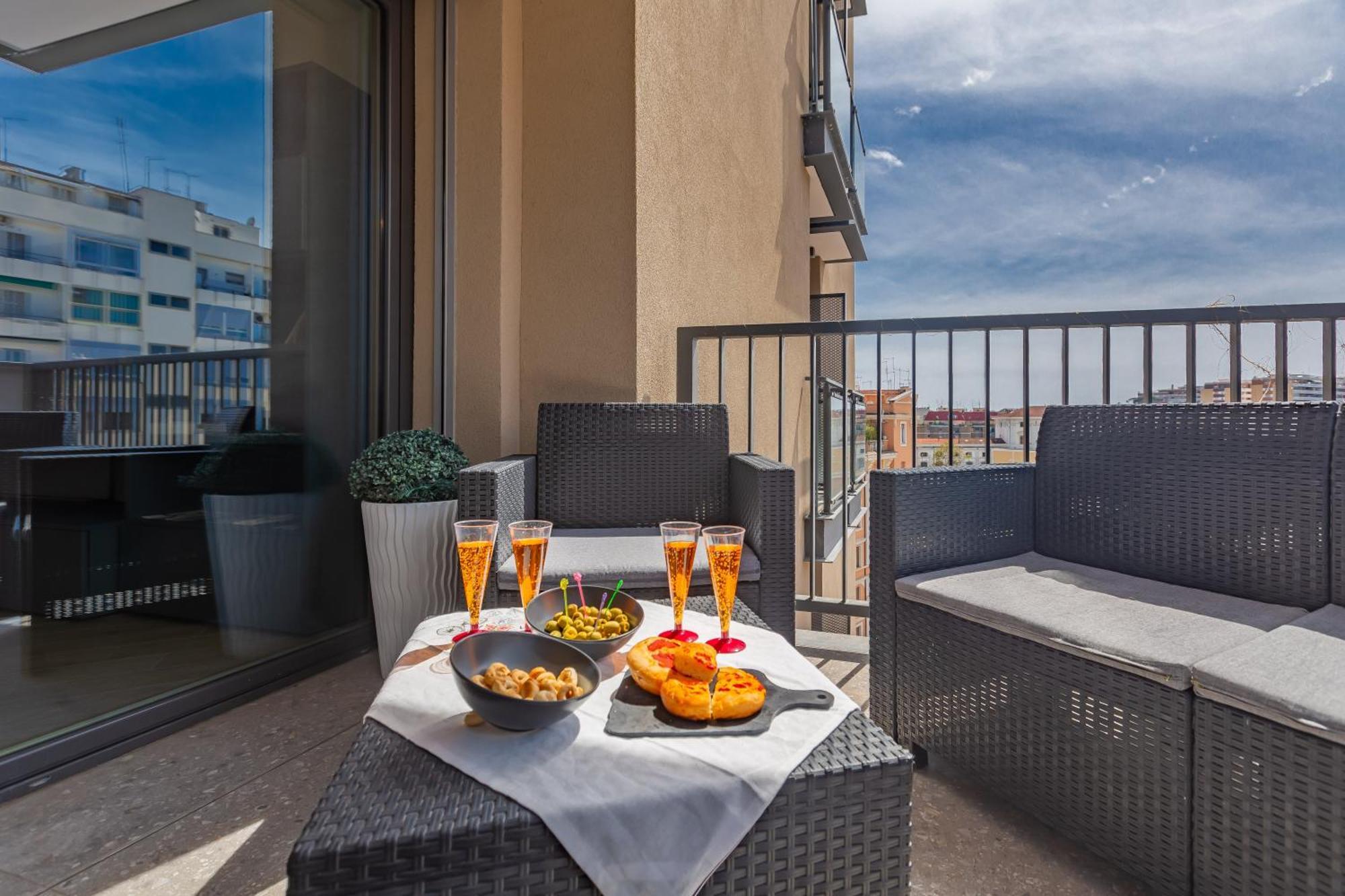 Aurealiving - Trastevere Suite With Rooftop & Gym, Your Place In ローマ エクステリア 写真
